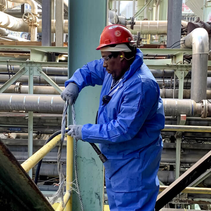 A man works for Circle S. Inc industrial maintenance contractors in Mississippi